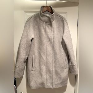 Like new- Jcrew wool/nylon size 12 grey stadium cocoon coat. Zip pocket